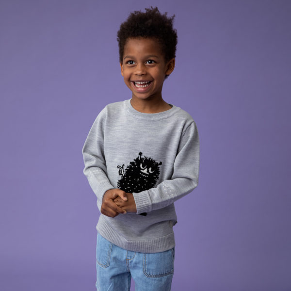 Lillelam_Genser Stinky_mellomgrå